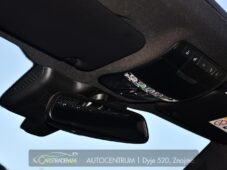 Mercedes-Benz Třídy C C63 AMG - 37