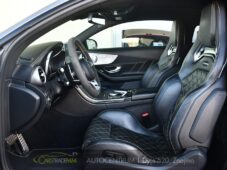 Mercedes-Benz Třídy C C63 AMG - 9