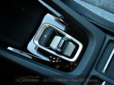 Škoda Octavia 2.0TDi Top Selection DSG ACC - 34