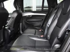 Volvo XC90 D5 AWD MOMENTUM ČR - 17