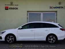 Hyundai i30 1.6CRDi NAVI KAMERA CARPLAY - 1