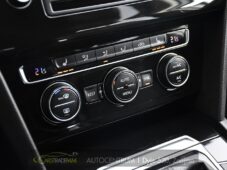 Volkswagen Passat 2,0TDi DSG NAVI 2xKOLA - 32