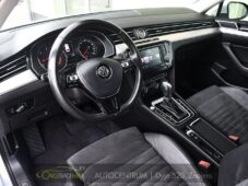 Volkswagen Passat 2,0TDi DSG NAVI 2xKOLA - 9