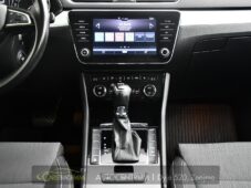 Škoda Superb 2.0TDi DSG TAŽNÉ CANTON - 22