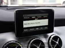 Mercedes-Benz GLA - 29