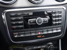 Mercedes-Benz GLA - 30