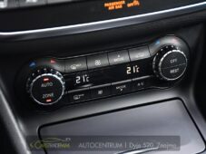 Mercedes-Benz GLA - 31