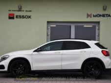Mercedes-Benz GLA - 1
