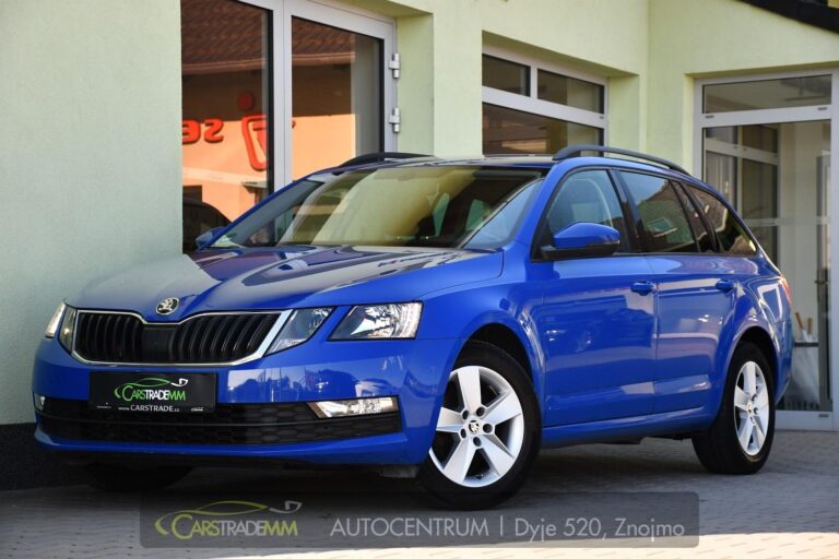 Škoda Octavia 1,6TDi MT CARPLAY TAŽNÉ - 1