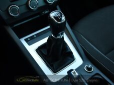 Škoda Octavia 1,6TDi MT CARPLAY TAŽNÉ - 32