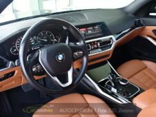 BMW Řada 3 320d LED AT KESSY ACC - 8