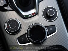 Alfa Romeo Stelvio 2,2D 154kW VELCE AT8-Q4 - 33