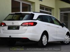Opel Astra 1.6CDTi CARPLY NAVI - 4