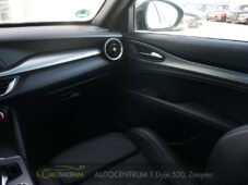 Alfa Romeo Stelvio 2,2 D 16V 210k Veloce AT8-Q4 - 22