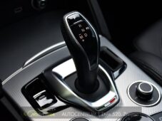 Alfa Romeo Stelvio 2,2 D 16V 210k Veloce AT8-Q4 - 32