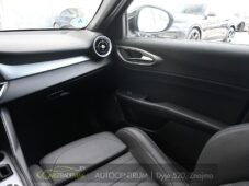 Alfa Romeo Giulia 2.0T 16V 206kW VELOCE AT8 Q4 - 21