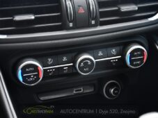 Alfa Romeo Giulia 2.0T 16V 206kW VELOCE AT8 Q4 - 31