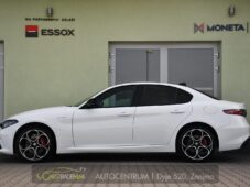 Alfa Romeo Giulia 2.0T 16V 206kW VELOCE AT8 Q4 - 1