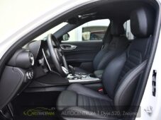 Alfa Romeo Giulia 2.0T 16V 206kW VELOCE AT8 Q4 - 9