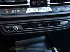 BMW Řada 2 218i ČR 1.MAJ PANO - 33