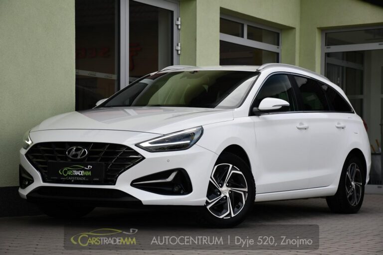 Hyundai i30 1,6CRDi STYLE AUTOMAT - 1