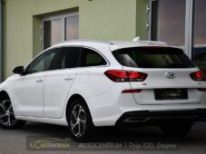 Hyundai i30 1,6CRDi STYLE AUTOMAT - 2