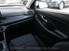 Hyundai i30 1,6CRDi STYLE AUTOMAT - 22