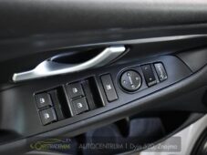 Hyundai i30 1,6CRDi STYLE AUTOMAT - 24