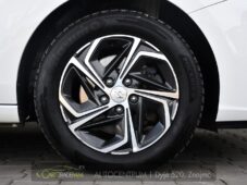 Hyundai i30 1,6CRDi STYLE AUTOMAT - 43